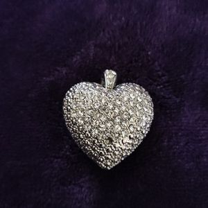 Vintage Heart pendant-free when bundled